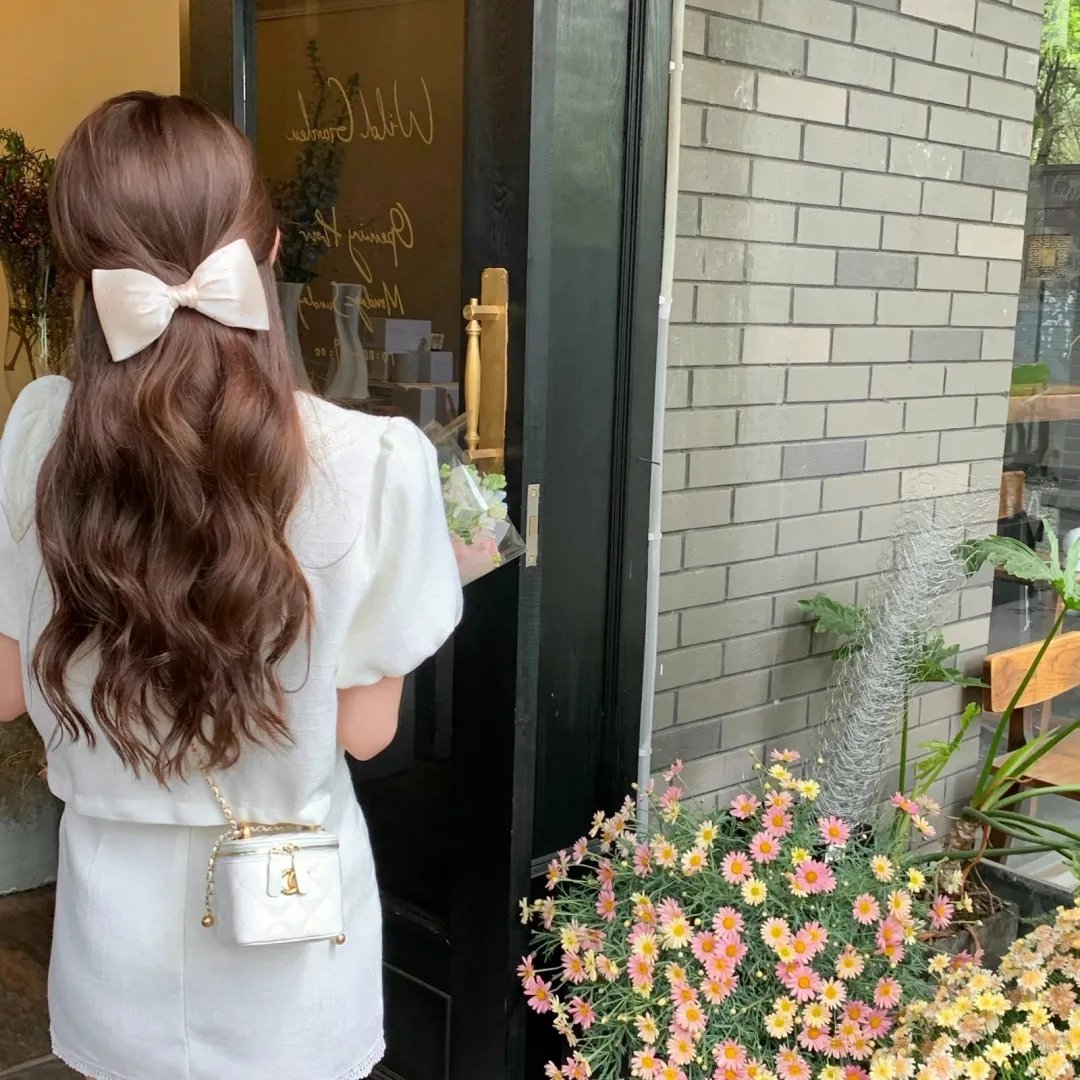 萤火也曾照微尘